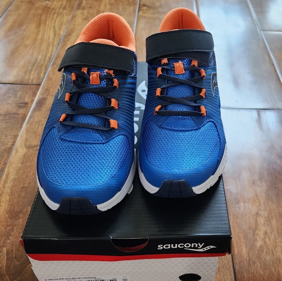 Saucony Other - Saucony Velocer Big Boys Sneakers With Hook and Loop Strap Closure-5.5 Wide-NWB